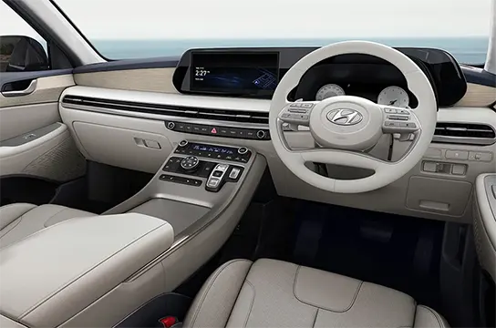 Desain konsol tengah mewah berkonsep Empower Your Future pada dasbor depan Hyundai Palisade Sulawesi Utara