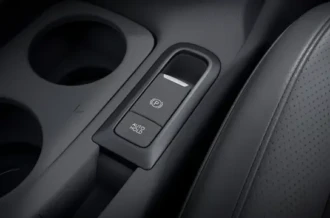 Detail tombol praktis Electric Parking Brake EPB dengan fitur Autohold pada Hyundai Stargazer Manado