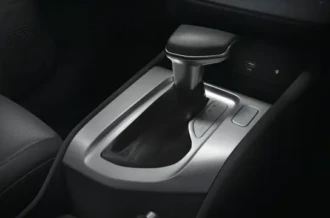 Detail tuas transmisi otomatis Intelligent Variable Transmission IVT yang halus milik Hyundai Stargazer Manado