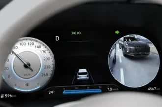Tampilan live kamera area buta Blind Spot View Monitor BVM di kluster instrumen Hyundai Palisade Sulawesi Utara