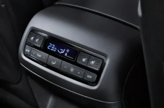 Panel pengatur suhu AC otomatis untuk penumpang baris belakang Rear Automatic Climate Control Palisade Sulawesi Utara