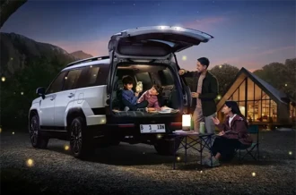 Visual kemewahan eksterior dan lapangnya ruang berkendara berkonsep Bigger Indulgence Hyundai Santa Fe Manado