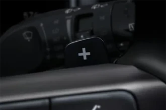 Detail tuas kemudi otomatis Paddle Shift dan fitur hemat energi Regenerative Braking Mode Hyundai Santa Fe Sulawesi Utara