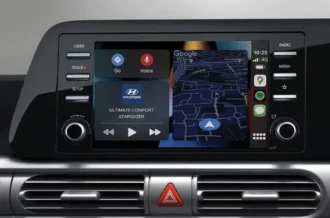 Sistem hiburan canggih layar sentuh 8 inch Touch Display Audio dengan konektivitas smartphone pada Hyundai Stargazer X Manado