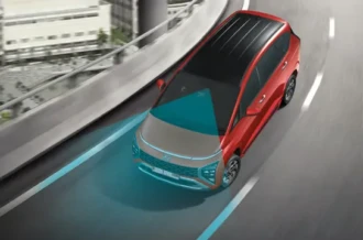 Asisten kemudi otomatis menjaga mobil tetap di tengah lajur Lane Following Assist LFA Hyundai Stargazer X Manado
