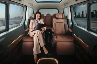 Konfigurasi interior mewah berkapasitas Premium 7 Seater Lounge milik Hyundai Staria Manado